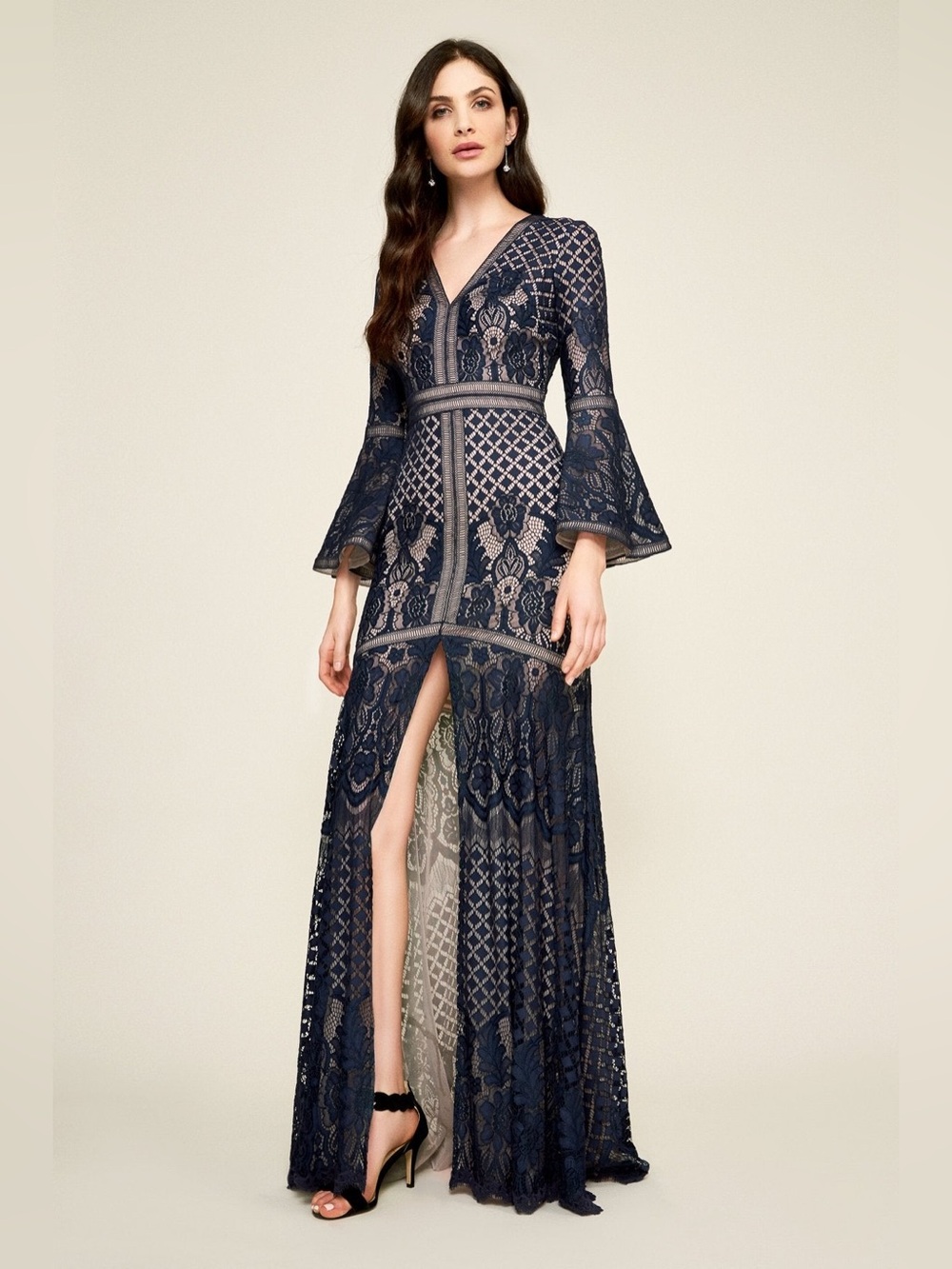 Tadashi Shoji Emeric Slit Lace Gown in Navy/Petal, size 16